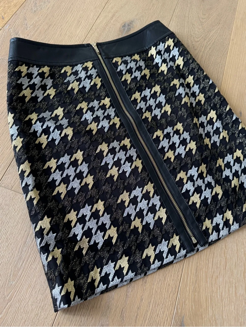 J. McLaughlin Keana Plaid Houndstooth Metallic Skirt Size 6